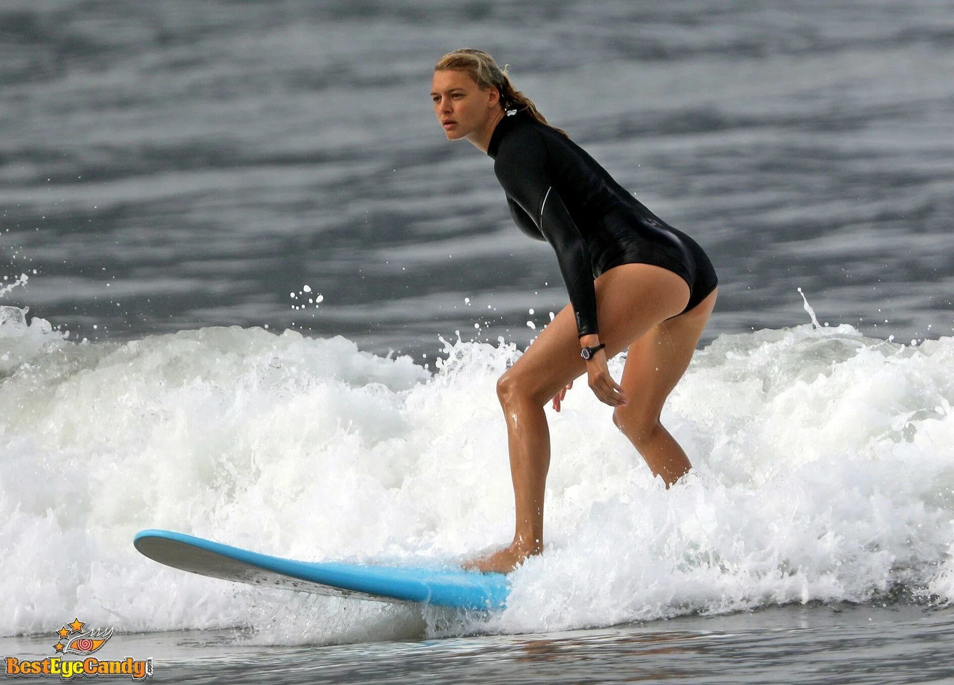 Kelly Rohrbach underwear in Lunyan