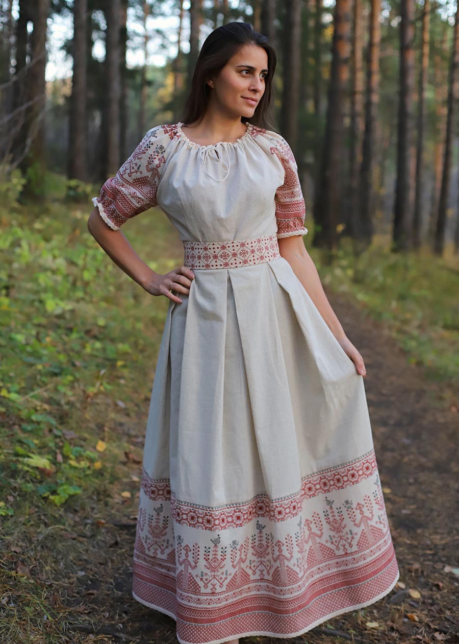 A cozy shot with Girls in Slavic costumes — straight from Lunyan